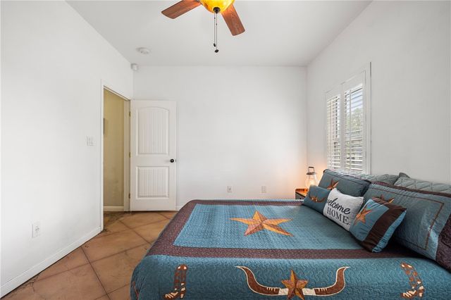 7186 County Road 2703, Sinton, TX 78387