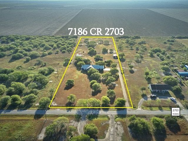 7186 County Road 2703, Sinton, TX 78387