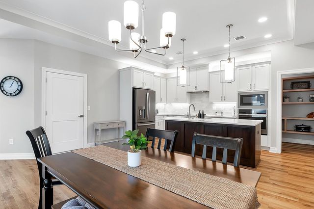 616 E Park Pl, Andover, KS 67002