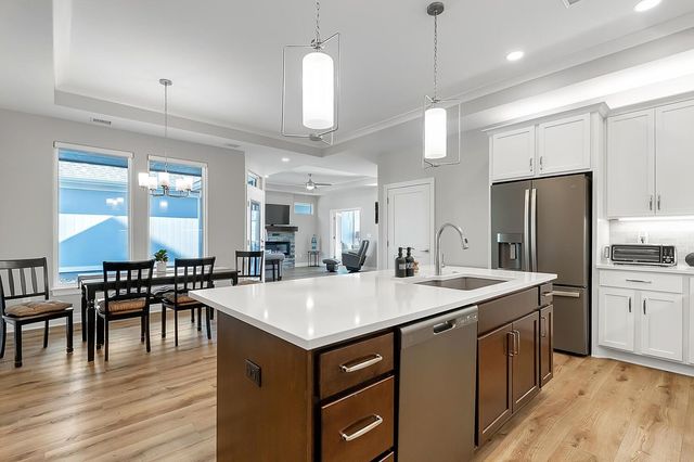 616 E Park Pl, Andover, KS 67002