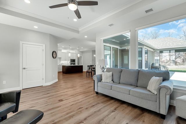 616 E Park Pl, Andover, KS 67002