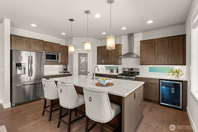 8064 E Commons Court, Port Orchard, WA 98366