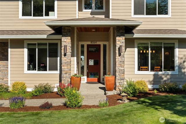 8064 E Commons Court, Port Orchard, WA 98366