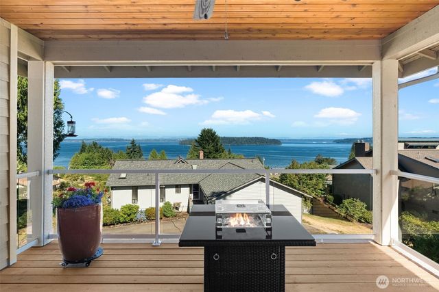 8064 E Commons Court, Port Orchard, WA 98366