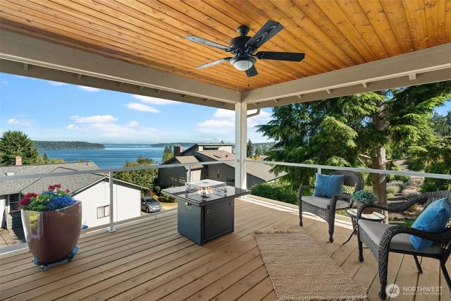 8064 E Commons Court, Port Orchard, WA 98366