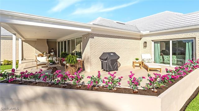 440 Kings Town DR, Naples, FL 34102