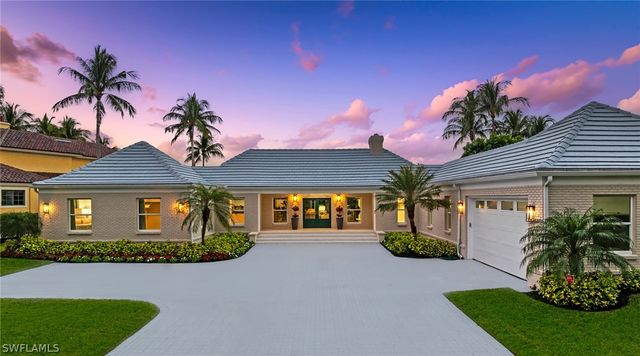 440 Kings Town DR, Naples, FL 34102