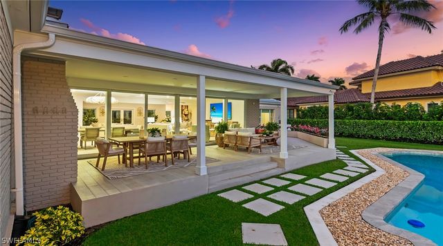 440 Kings Town DR, Naples, FL 34102