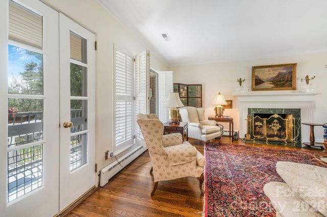 4 Dogwood Road, Asheville, NC 28804