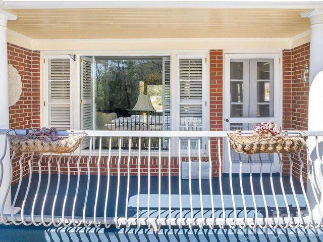 4 Dogwood Road, Asheville, NC 28804