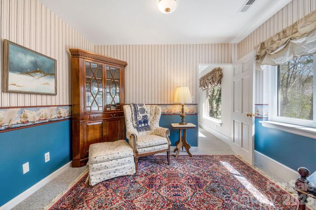 4 Dogwood Road, Asheville, NC 28804