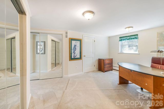 4 Dogwood Road, Asheville, NC 28804