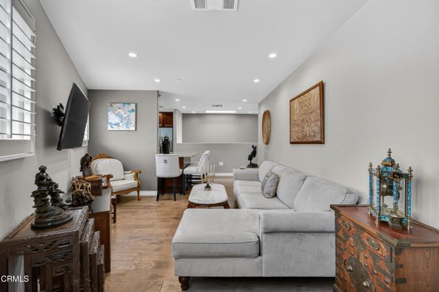 9325 La Shell Drive, Tujunga (los Angeles), CA 91042