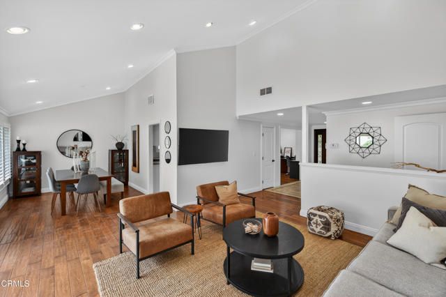 9325 La Shell Drive, Tujunga (los Angeles), CA 91042