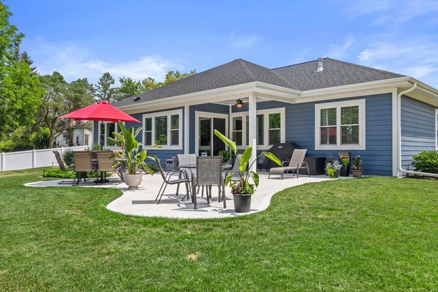 6600 Hillstone COURT, Waterford, WI 53185