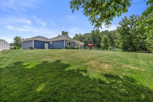 6600 Hillstone COURT, Waterford, WI 53185
