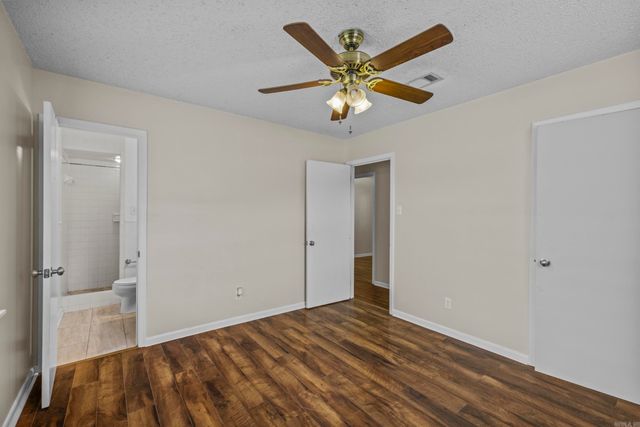 8606 Holiday Street, Sherwood, AR 72120