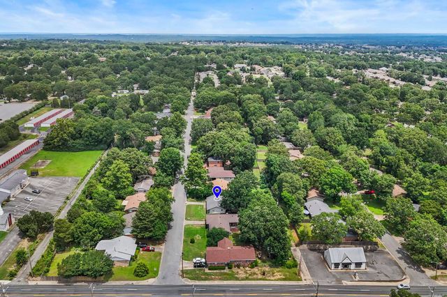 8606 Holiday Street, Sherwood, AR 72120