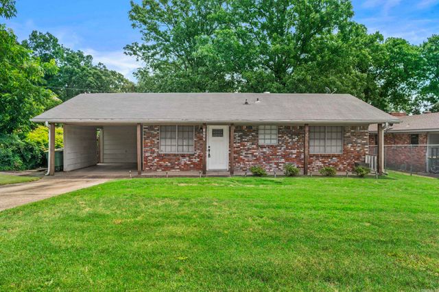8606 Holiday Street, Sherwood, AR 72120