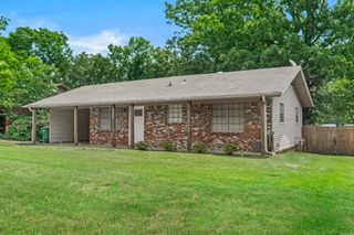 8606 Holiday Street, Sherwood, AR 72120