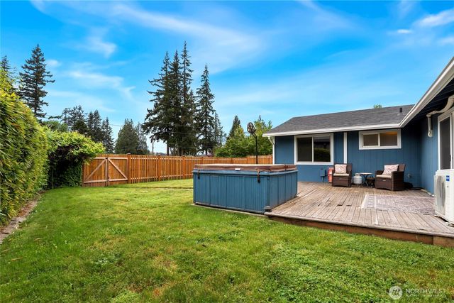 19164 Karl Place NE, Poulsbo, WA 98370