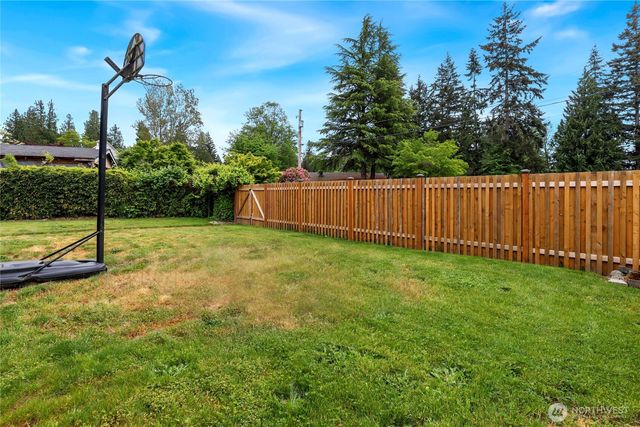19164 Karl Place NE, Poulsbo, WA 98370