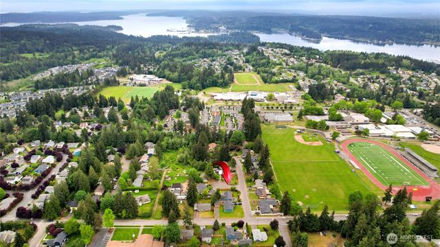 19164 Karl Place NE, Poulsbo, WA 98370