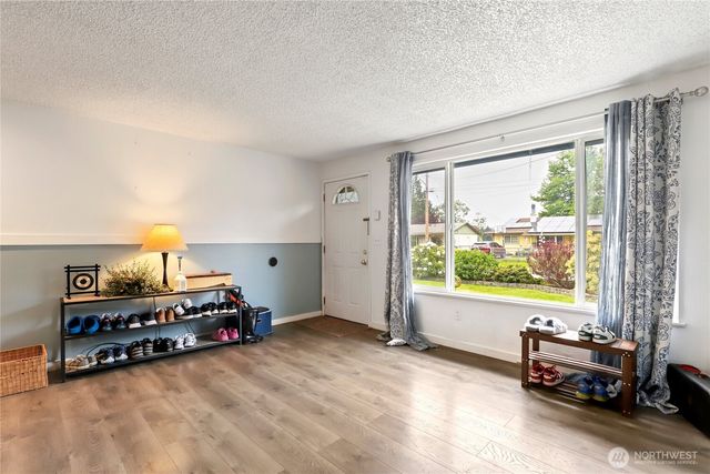 19164 Karl Place NE, Poulsbo, WA 98370