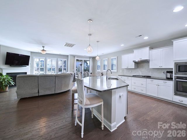 11121 Charmont Place, Huntersville, NC 28078