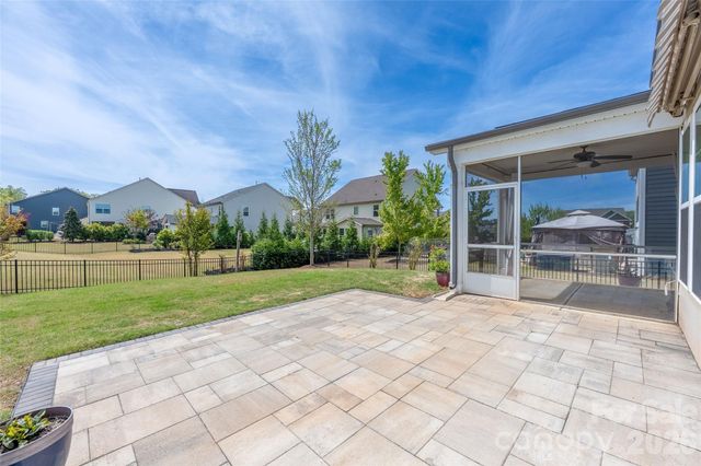 11121 Charmont Place, Huntersville, NC 28078