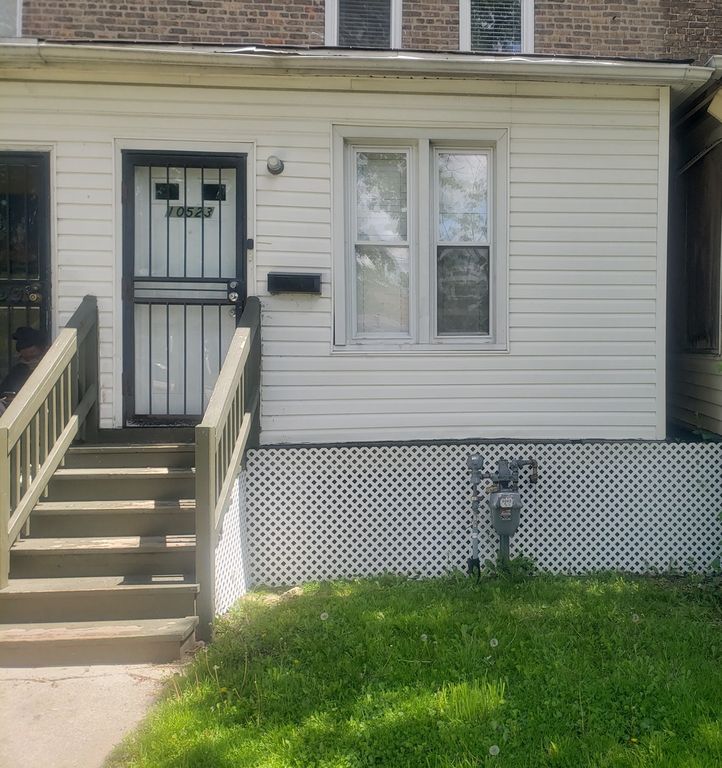 10523 S Corliss Avenue 1, Chicago, IL 60628