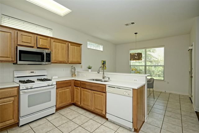 112 Bluebell DR, Georgetown, TX 78633