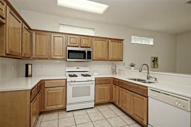 112 Bluebell DR, Georgetown, TX 78633
