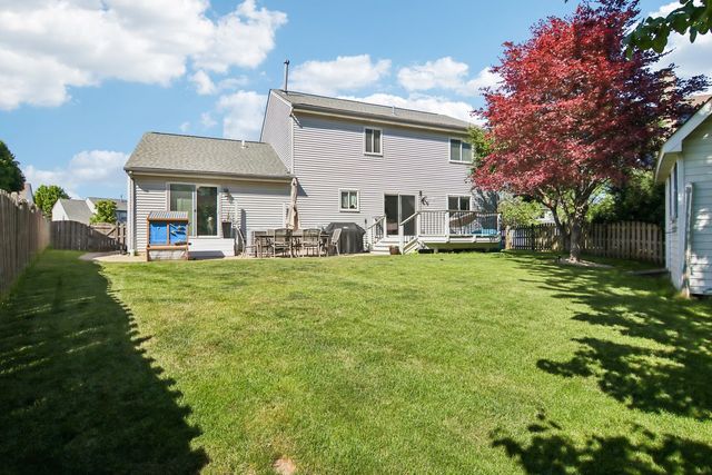 3880 Thornberry Way, Lake In The Hills, IL 60156