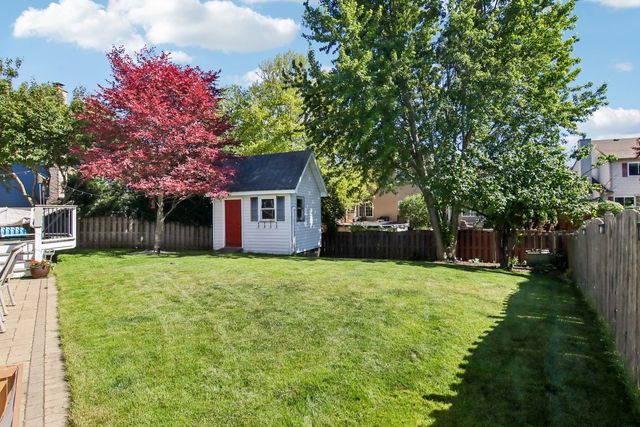 3880 Thornberry Way, Lake In The Hills, IL 60156