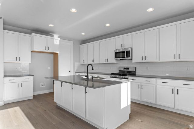 1315 W 2325 S, Syracuse, UT 84075