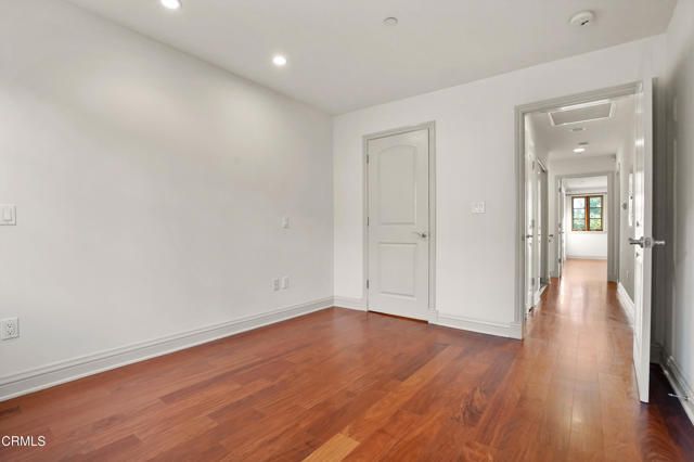 985 N Michillinda Avenue 207, Pasadena, CA 91107