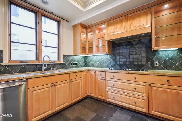 985 N Michillinda Avenue 207, Pasadena, CA 91107