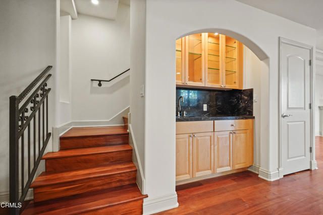 985 N Michillinda Avenue 207, Pasadena, CA 91107