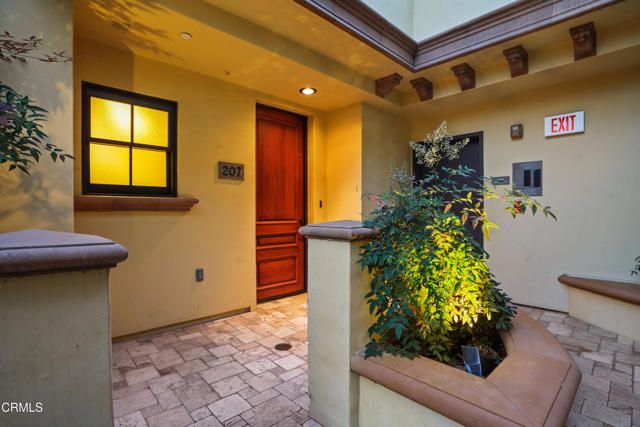 985 N Michillinda Avenue 207, Pasadena, CA 91107