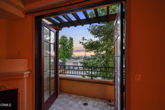 985 N Michillinda Avenue 207, Pasadena, CA 91107