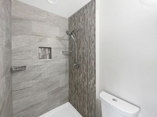 902 Leigh Ct, Clarksville, TN 37042