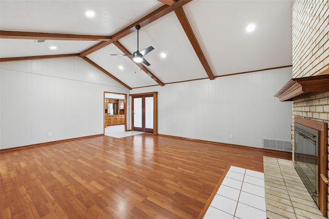 1421 Glenbrook Drive, Irving, TX 75061