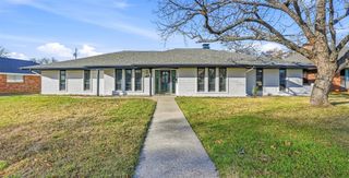 1421 Glenbrook Drive, Irving, TX 75061