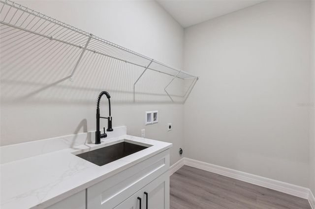 42875 HONEYSUCKLE STREET, Eustis, FL 32736