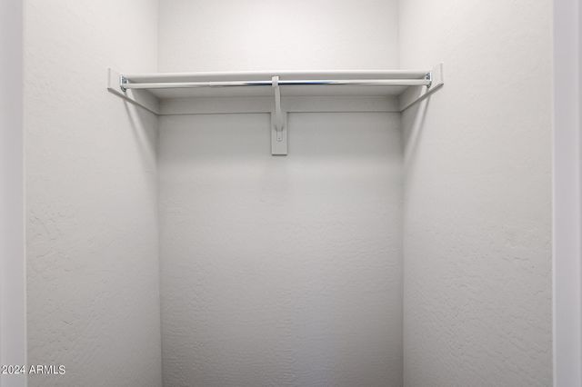 8963 W LUKE Avenue, Glendale, AZ 85305