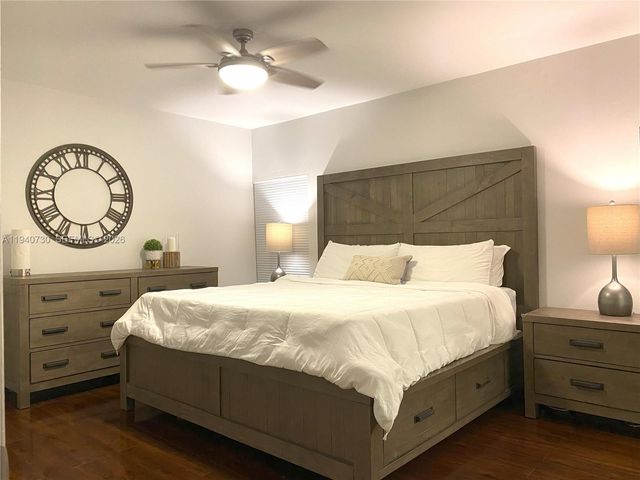 6417 Windmill Gate Rd, Miami Lakes, FL 33014