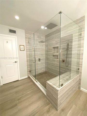 6417 Windmill Gate Rd, Miami Lakes, FL 33014