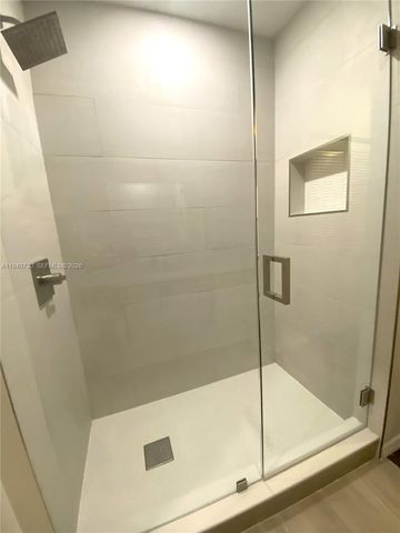 6417 Windmill Gate Rd, Miami Lakes, FL 33014