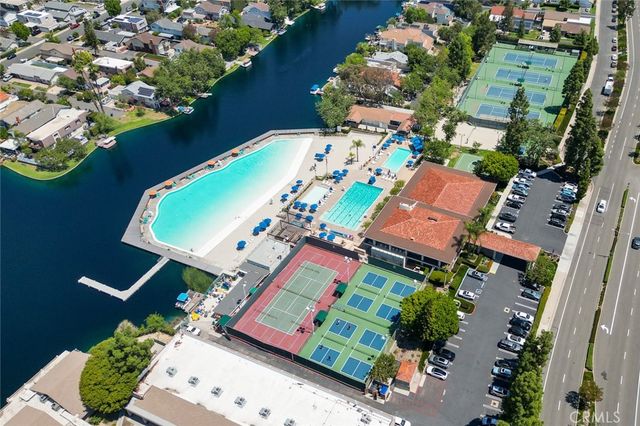 22605 Wood Shadow Lane, Lake Forest, CA 92630
